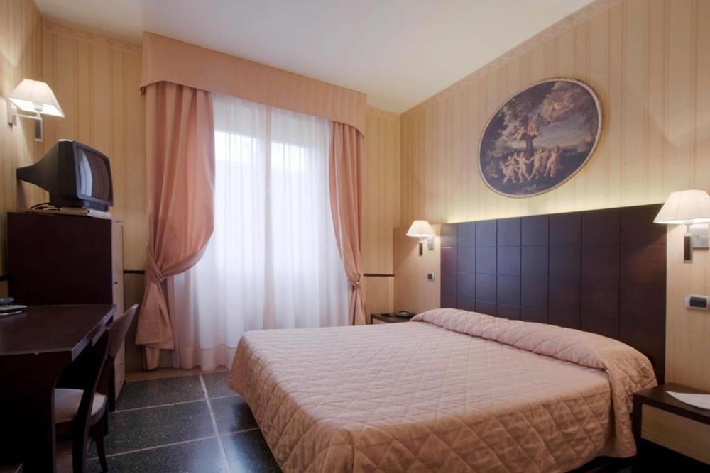 Standard Room - Photo 21