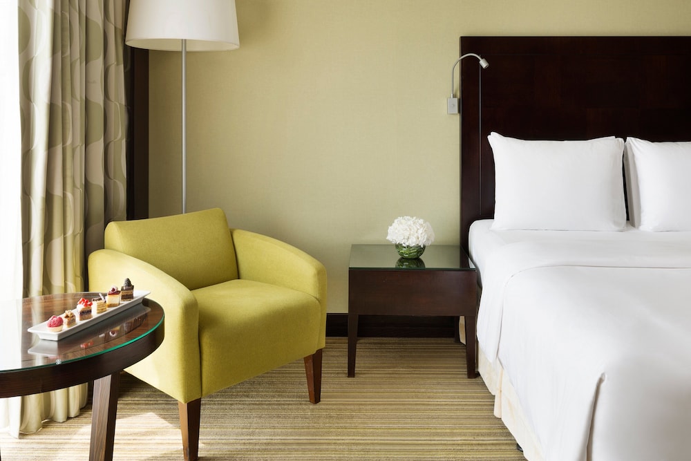 Standard Room, 1 Queen Bed, Smoking