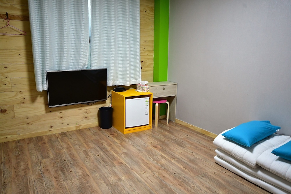 Traditional Room (Ondol)