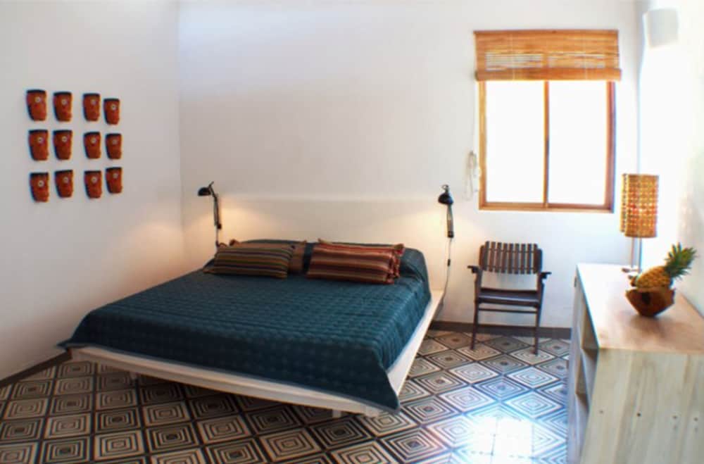 Suite, 1 King Bed, Balcony