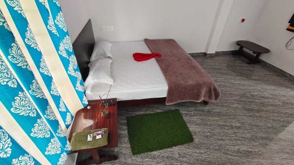 Deluxe Double Room, Garden View