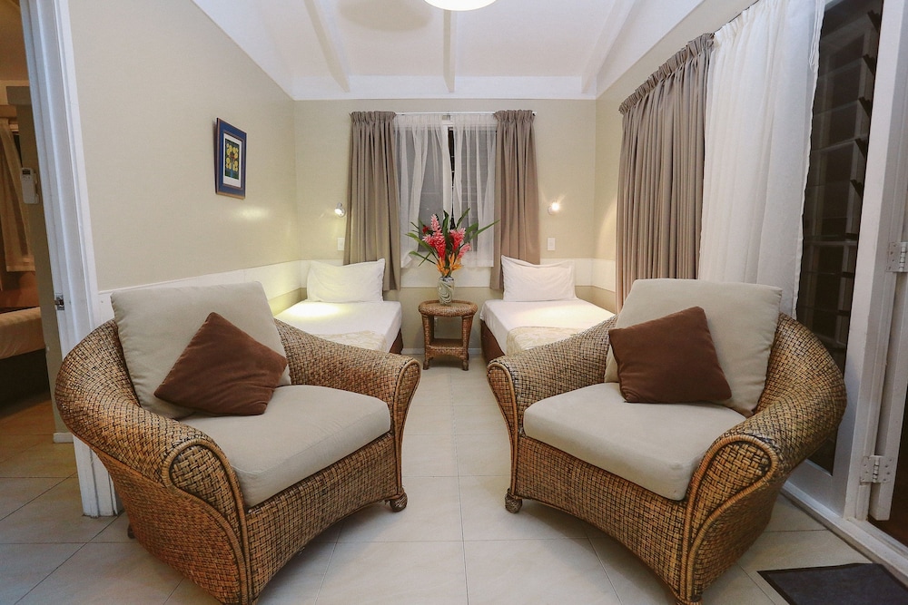 Standard Duplex, Garden Area
