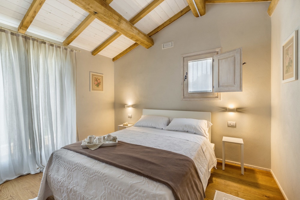 Deluxe Double Room, Sea View photo 3