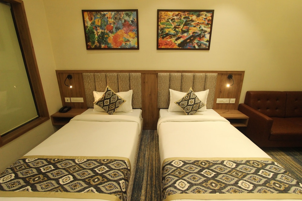 Deluxe Twin Room - Photo 4