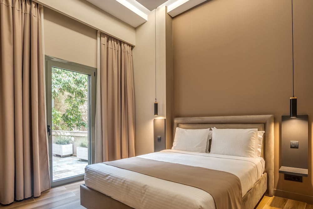 Deluxe Double Room, Balcony, Garden View