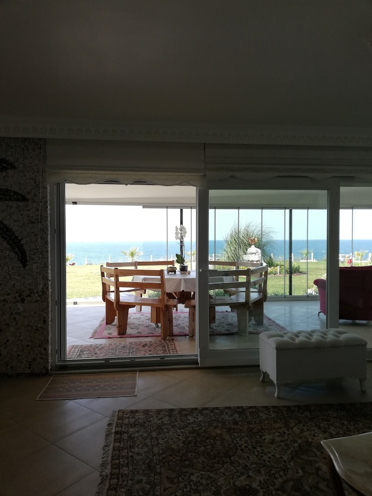 Romantic Apartment, Ground Floor photo 3