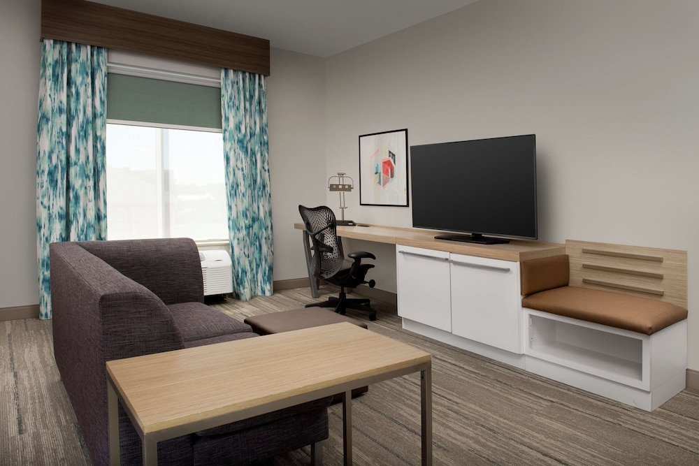 Junior Suite, 1 King Bed - Photo 2