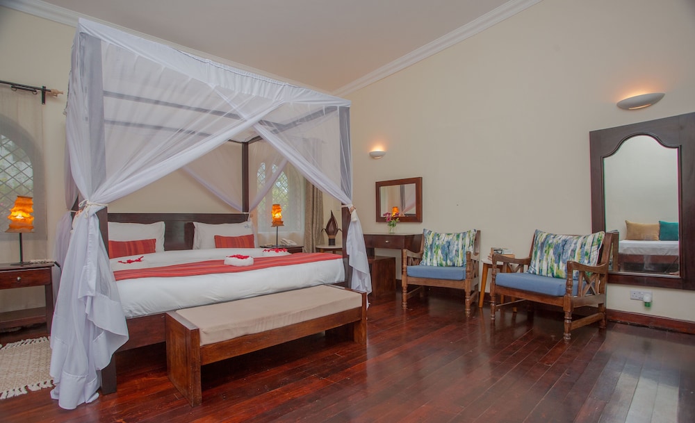 Luxury Villa, Beachfront photo 3