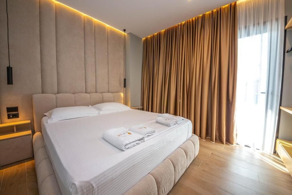 Double Room, Direct Pool Access