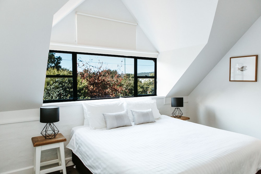 King Balcony Suite