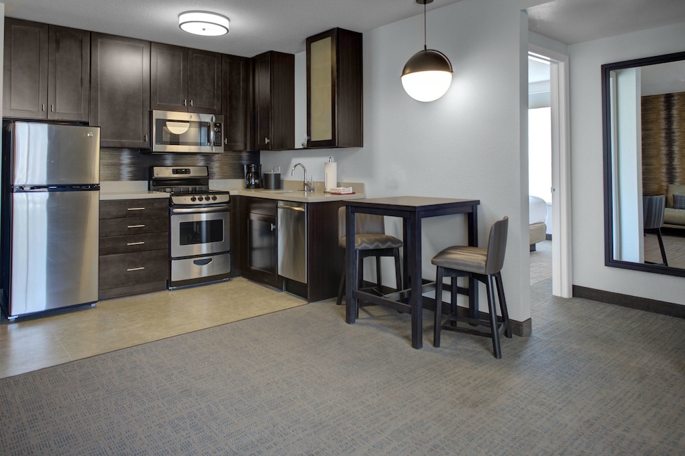 Suite, 1 Bedroom photo 2