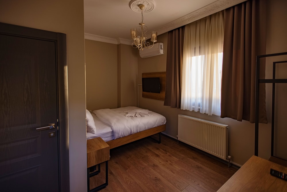Deluxe Double Room photo 2