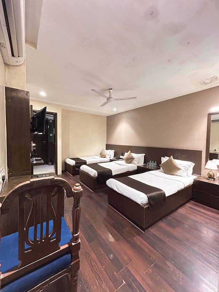 Deluxe Triple Room photo 1