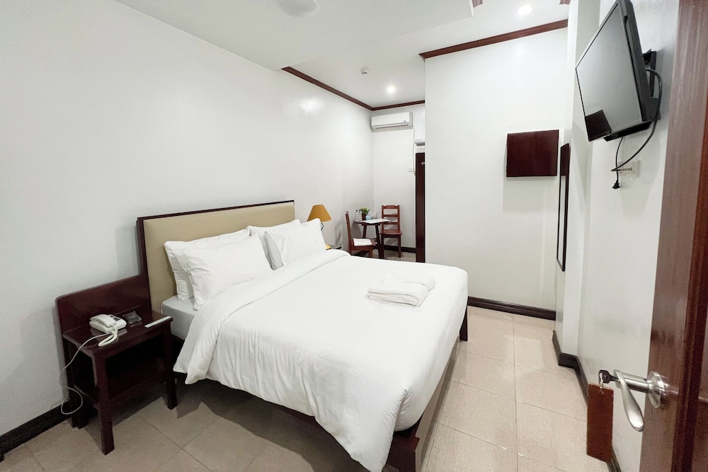Standard Room photo 2
