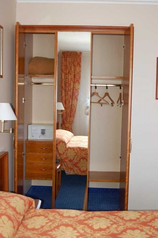 Business Apartment, 1 King Bed photo 2