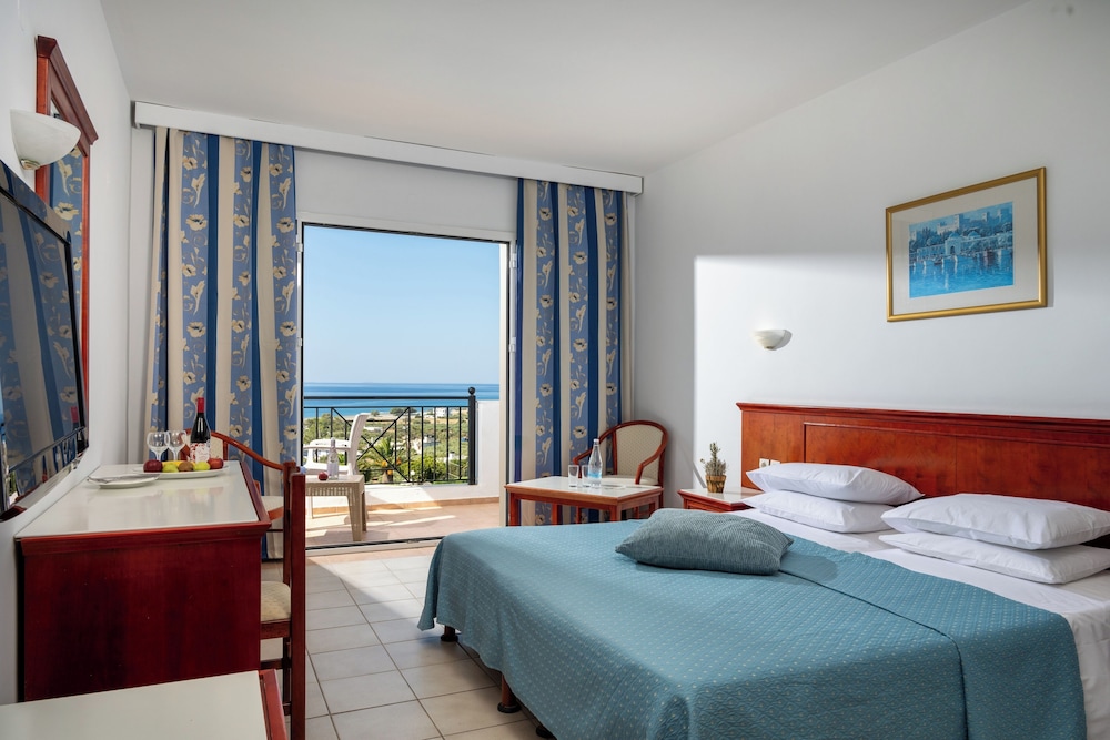 Family Room, Sea View - Photo 8