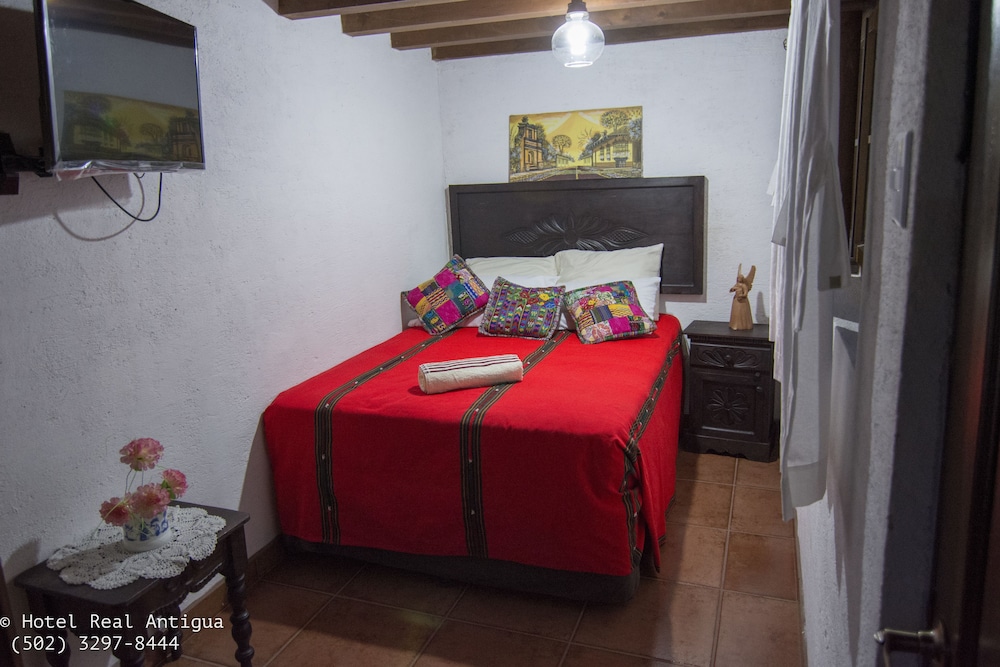 Room (#5) photo 2