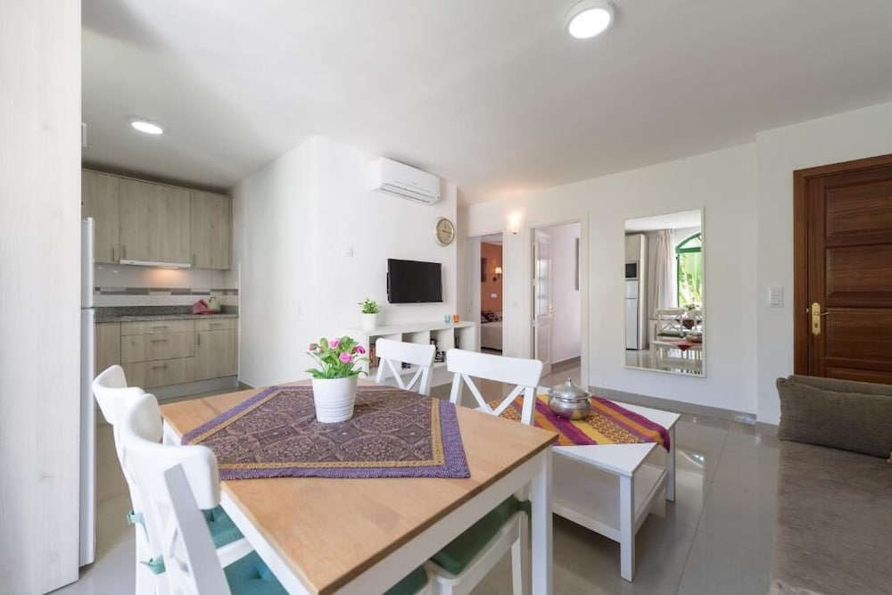 Apartment, 2 Bedrooms, Terrace (Ground floor) photo 3
