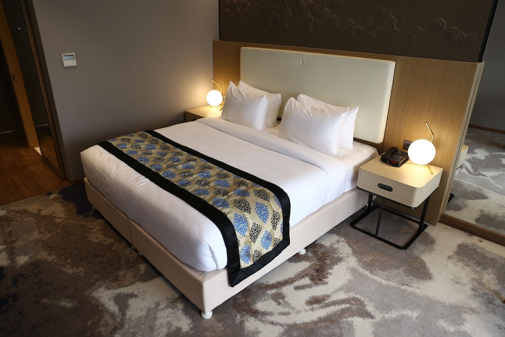Executive Room - Photo 5