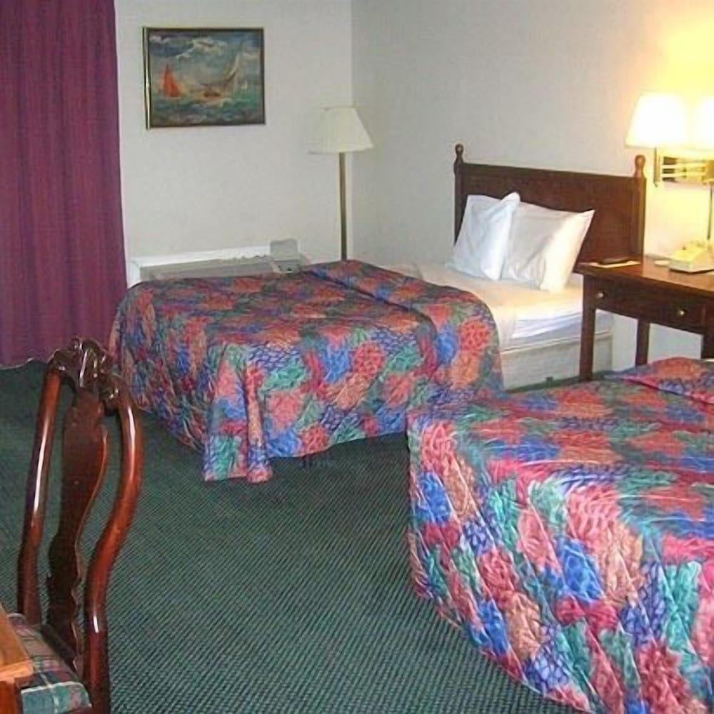Room, 2 Double Beds, Accessible, Non Smoking photo 3