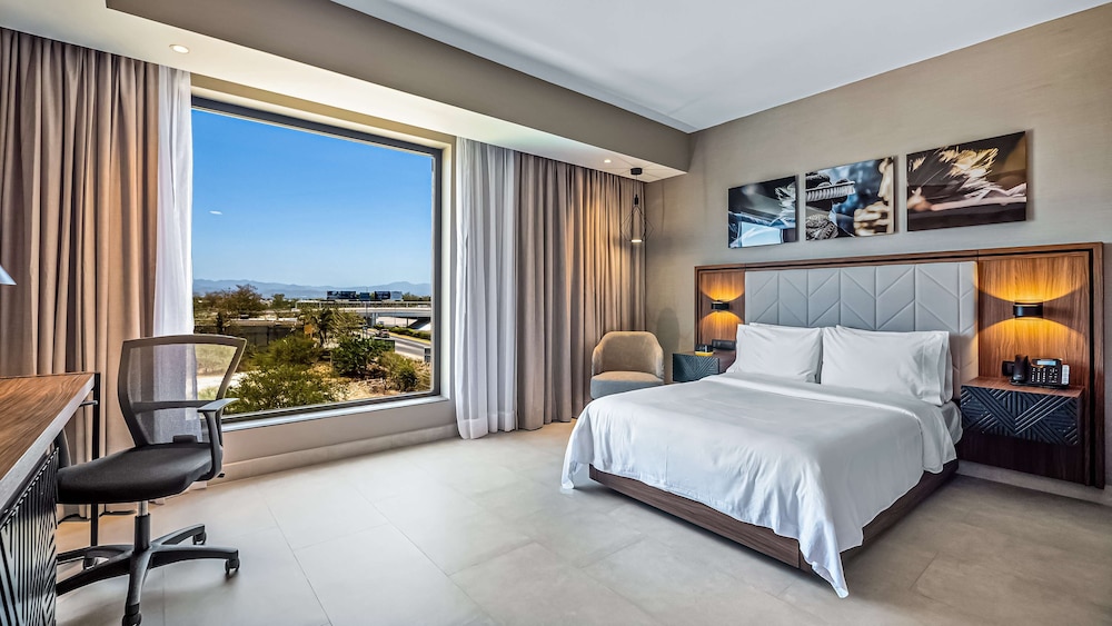 Room, 1 Queen Bed, Accessible (3x3 Shower)
