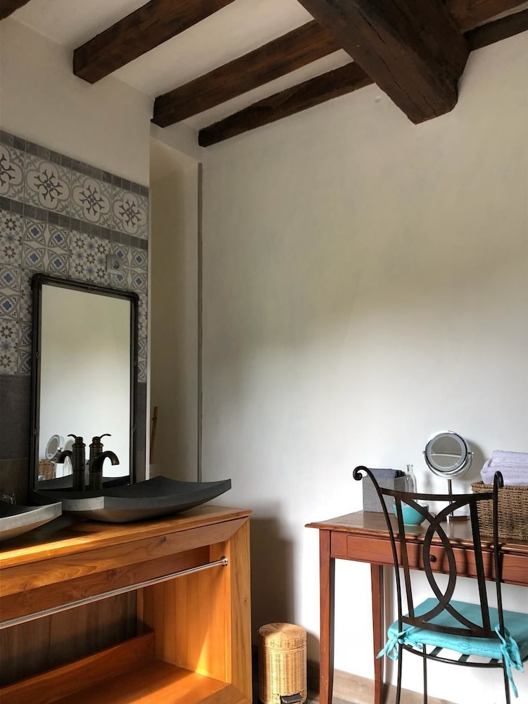 Basic Double Room photo 3
