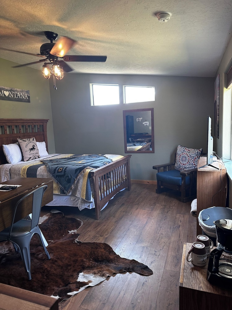 Yellowstone Suite photo 1