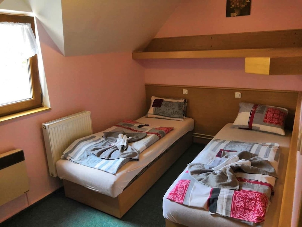 Basic Double Or Twin Room photo 1
