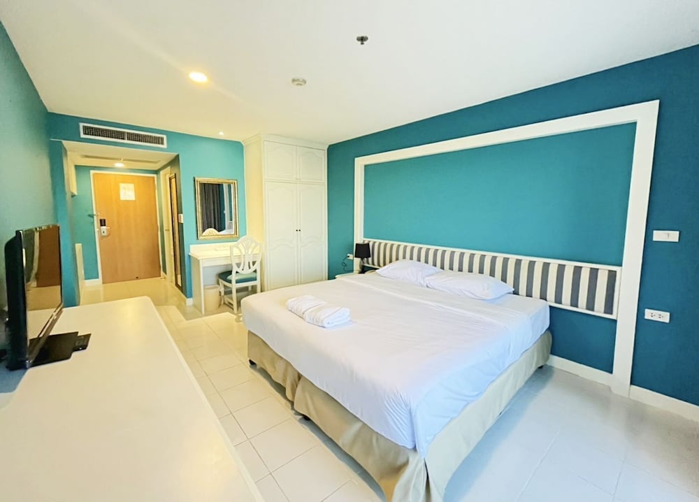 Superior Double or Twin Room photo 2