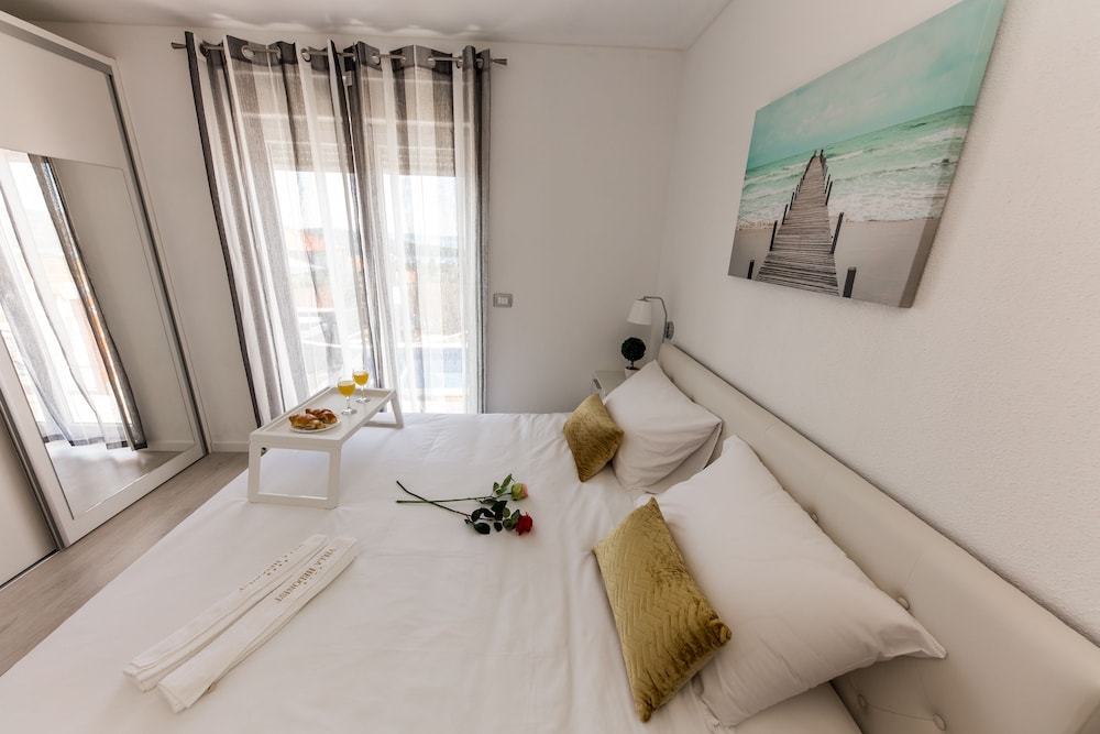 Luxury Villa, 4 Bedrooms, Private Pool, Sea View photo 3