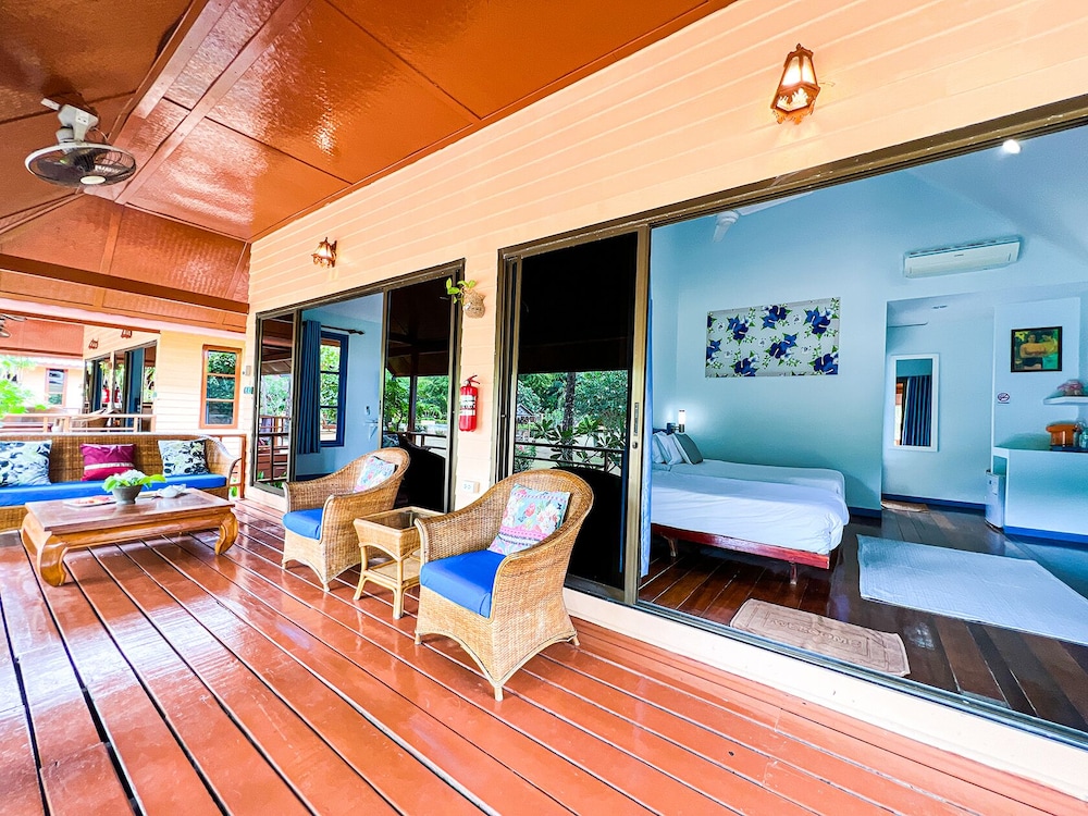Duplex Garden Bungalow