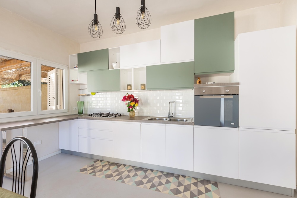Villa photo 2