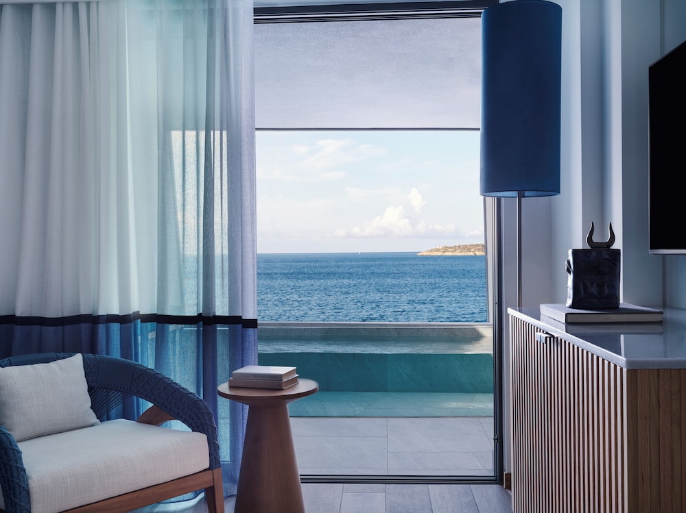 Suite, 1 Bedroom (Private Plunge Pool, Sofabed)