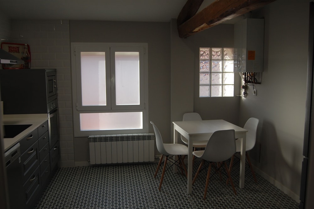 Elite Apartment, 3 Bedrooms photo 2