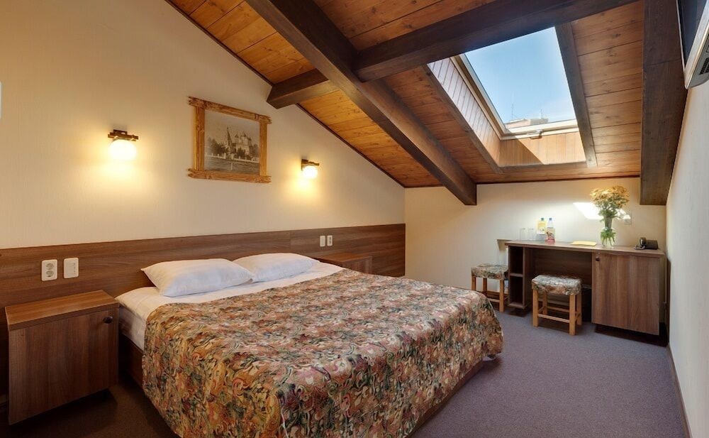 Standard Double Room (Attic) photo 1