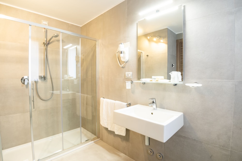 Deluxe Double Room - Photo 6
