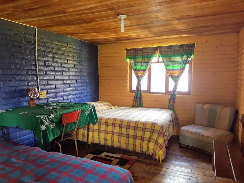 Double or Twin Room, 5 Bedrooms, Non Smoking, Mountain View