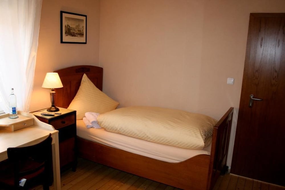 Single Room (Private External Bathroom) photo 1