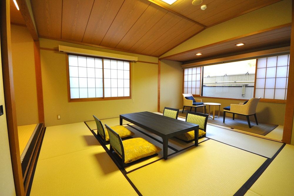 Karaku Suite, Non Smoking photo 3