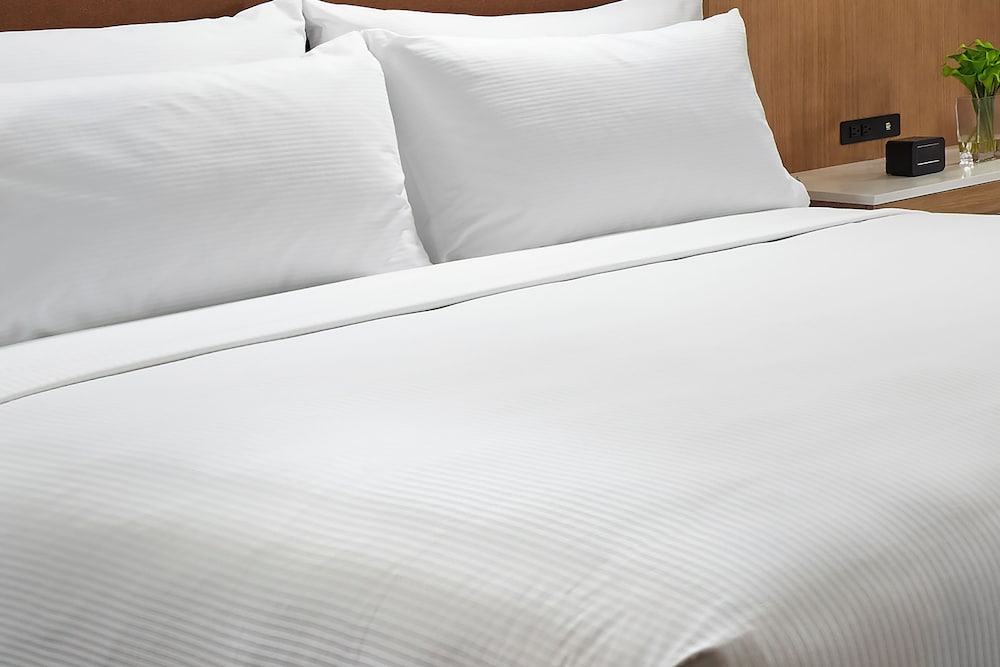 Superior Studio Suite, 1 King Bed, Mountain View (Golf View) - Photo 4