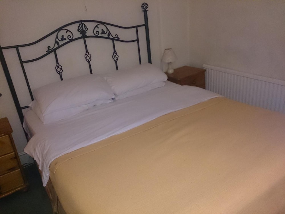 Family Room, Multiple Beds photo 1