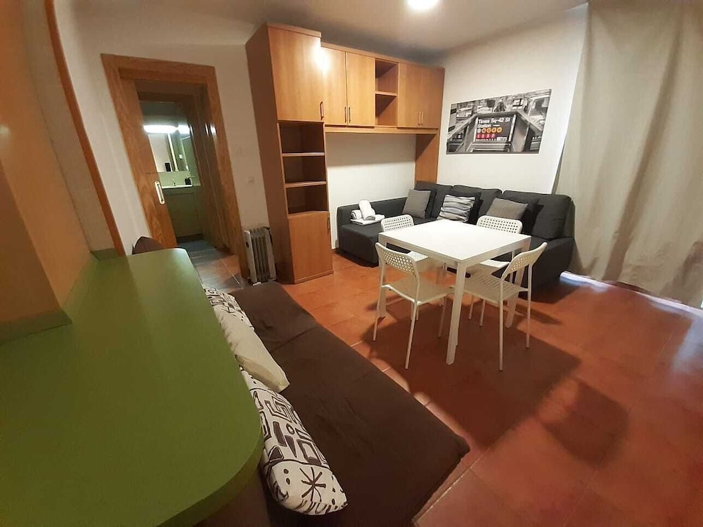 Family Apartment, 1 Bedroom photo 3