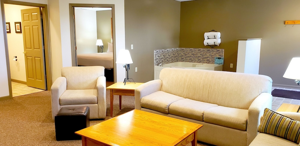 Deluxe Room, 1 King Bed, Non Smoking, Jetted Tub photo 1