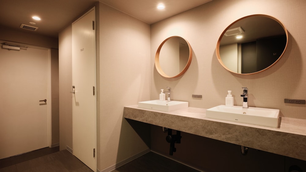 [Shared Bathroom] Female Only Shared Dormitory (4 Bedrooms)