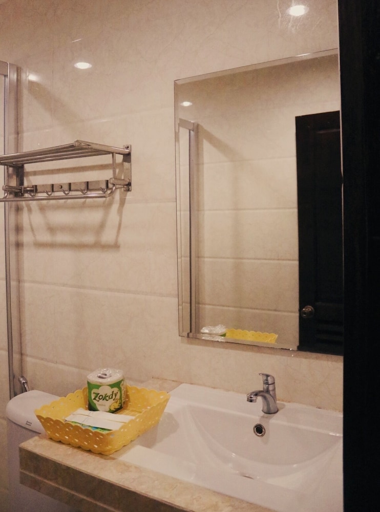 Deluxe Double With Balcony - Photo 2