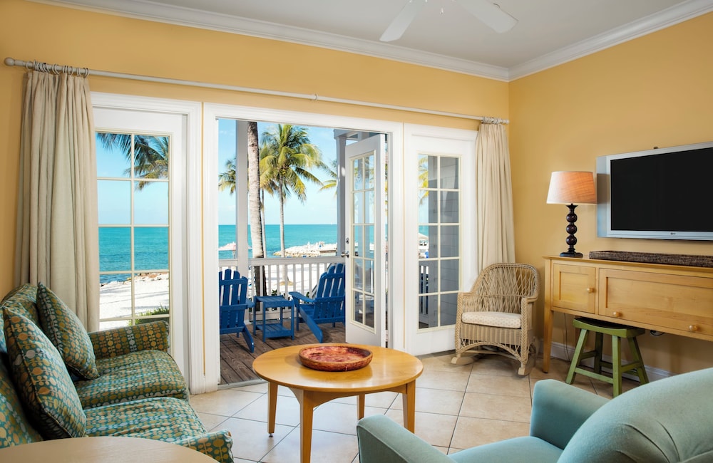 Villa, 2 Bedrooms, Beachfront - Photo 4