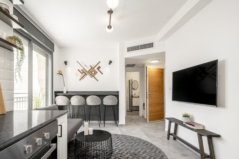 Deluxe Apartment, 1 Bedroom, Balcony photo 1