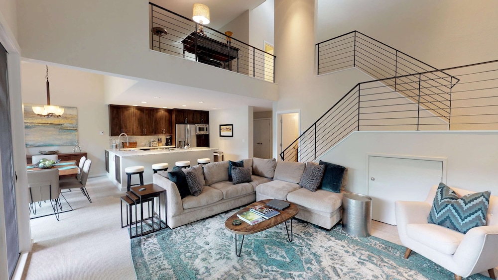 Condo, 3 Bedrooms (Platinum, with Loft)