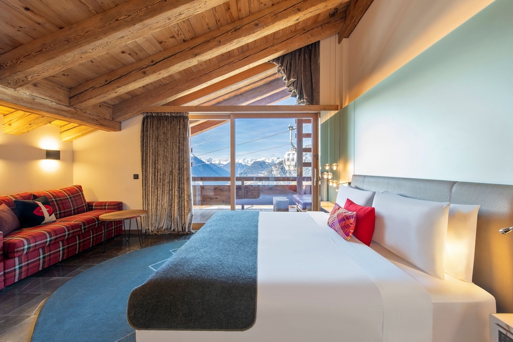 Cool Suite, 1 king bed and 1 sofa bed, Junior suite