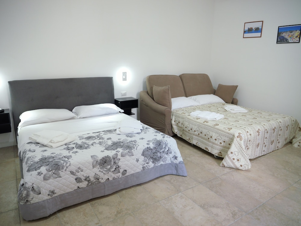 Comfort Quadruple Room